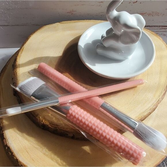 Laruce 3 Piece Contour Brush Set in Pink - Picture 6 of 11